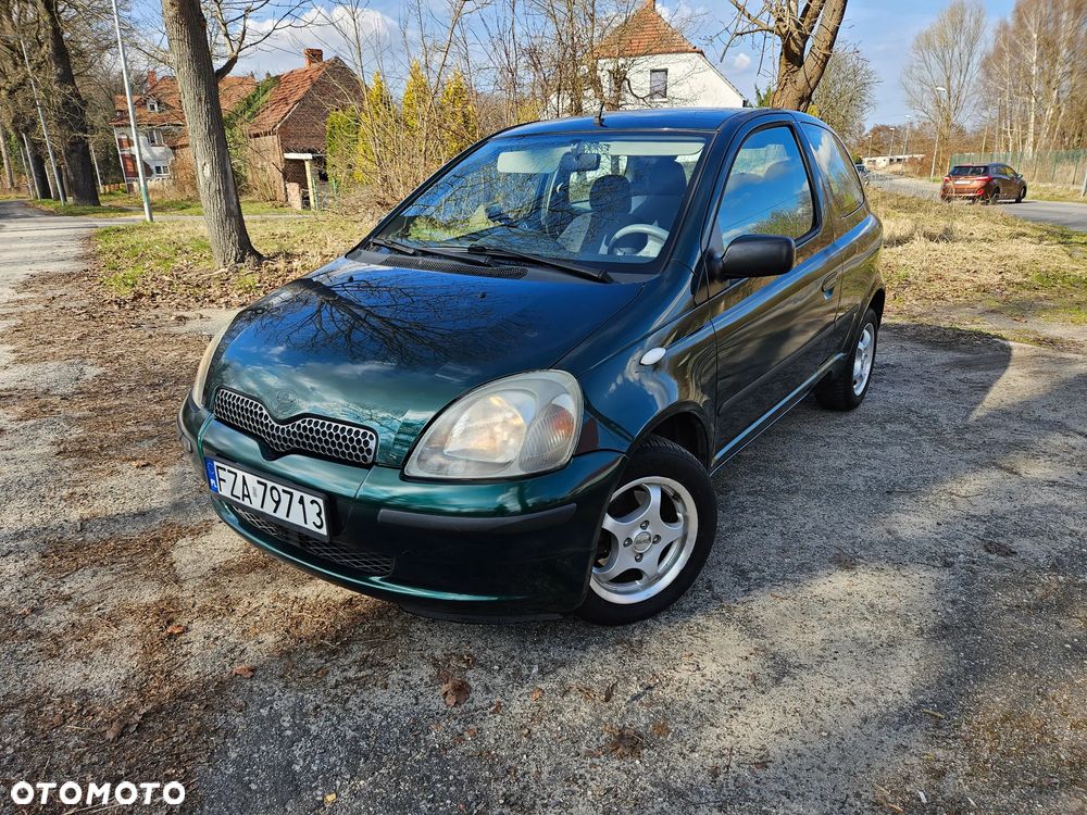 Toyota Yaris 1.0 Base - 3