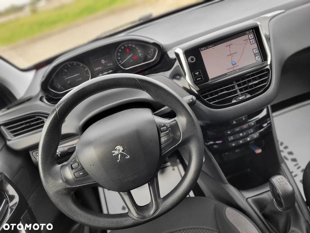 Peugeot 208 - 20