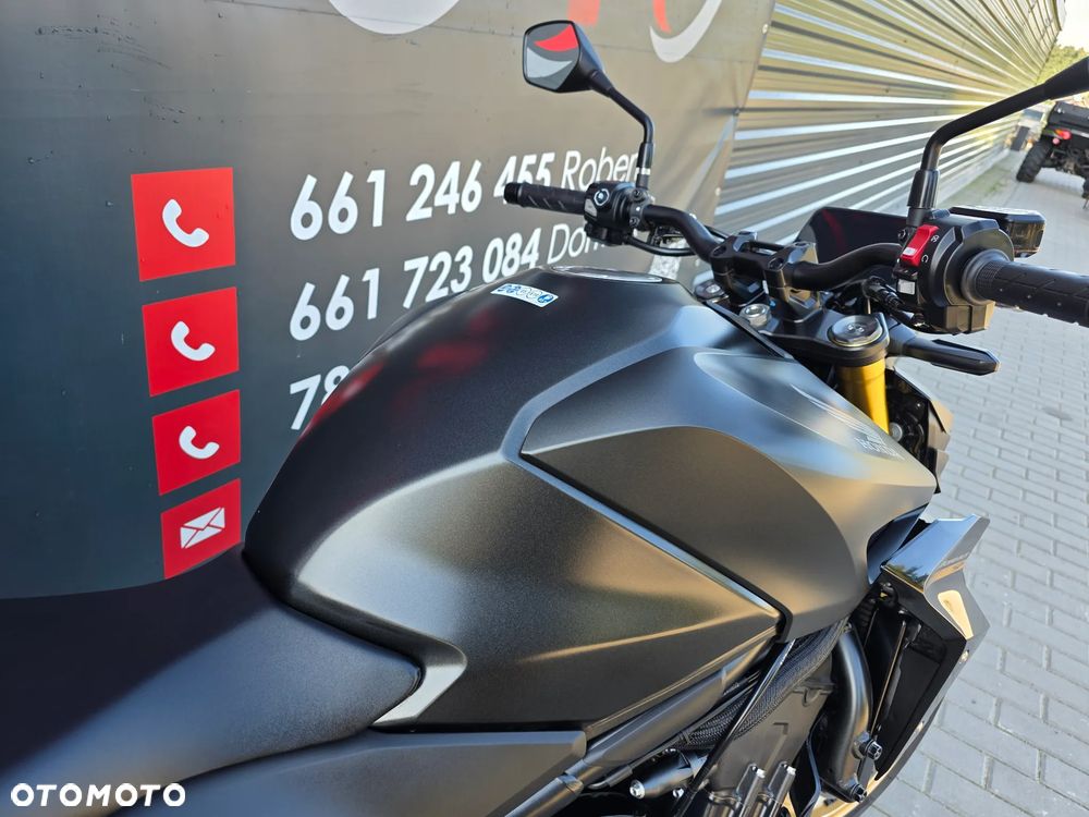 Honda Hornet - 25