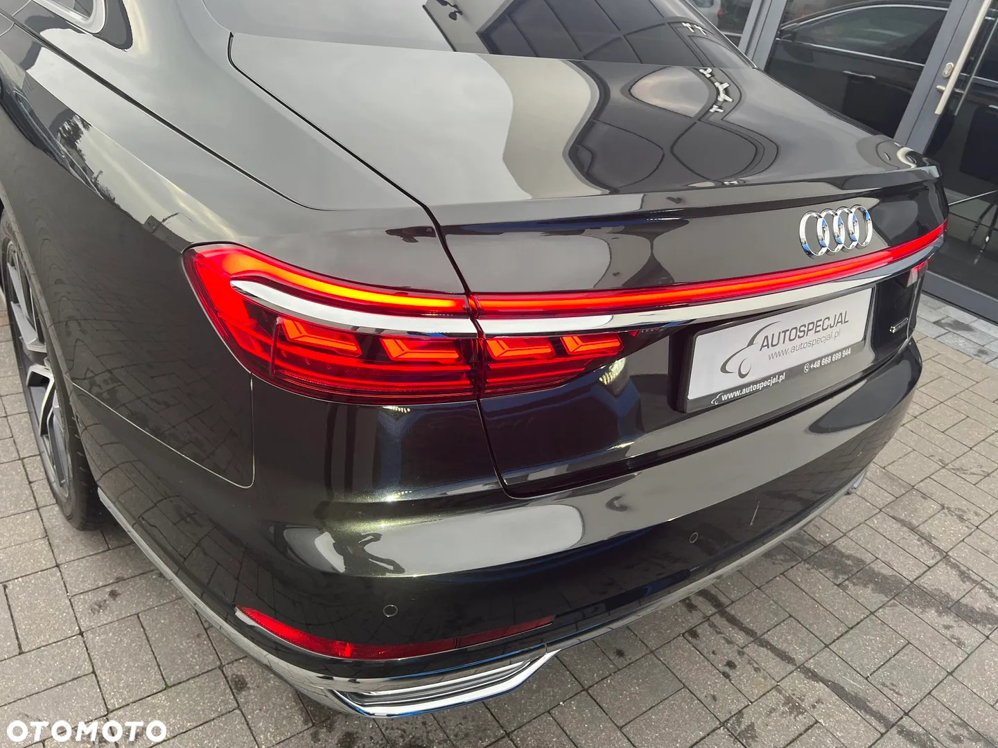 Audi A8 - 11