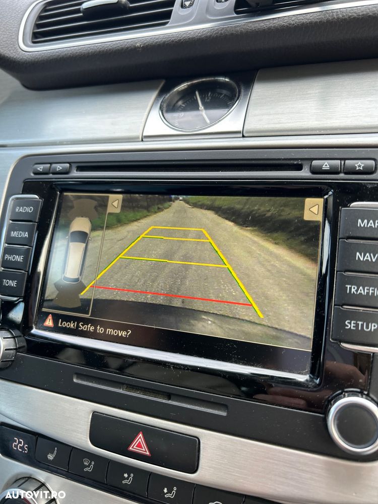 Volkswagen Passat 2.0 TDI BlueMotion Technology DSG Highline - 19