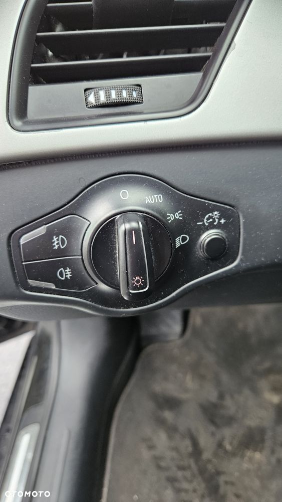 Audi A4 1.8 TFSI multitronic Ambiente - 18