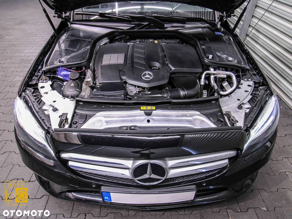 Mercedes-Benz Klasa C 300 d 9G-TRONIC Avantgarde - 15