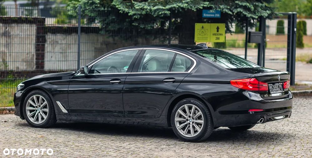 BMW Seria 5 520d Luxury Line - 13