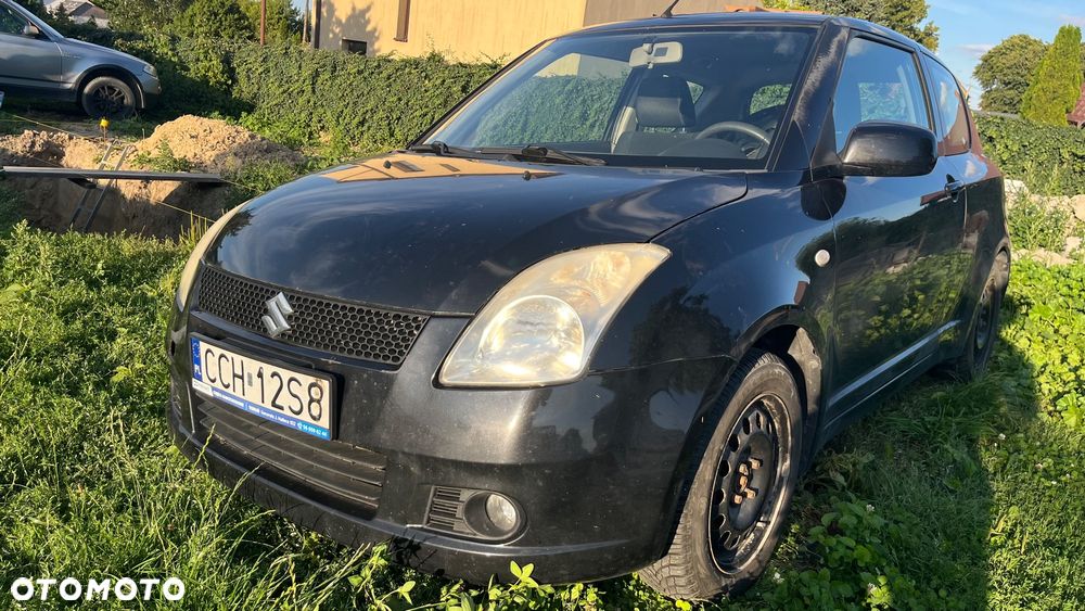 Suzuki Swift - 1
