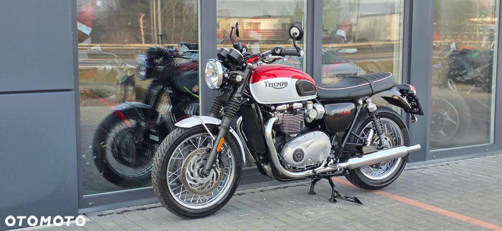Triumph Bonneville - 28