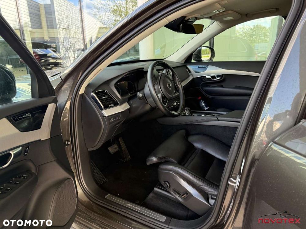 Volvo XC 90 - 5