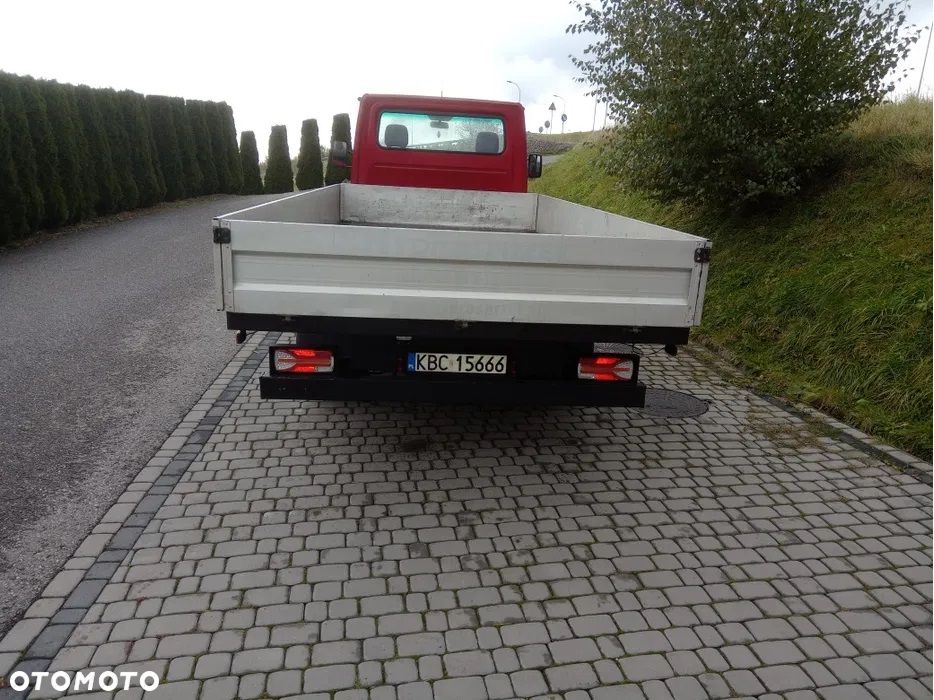 Mercedes-Benz Sprinter - 4