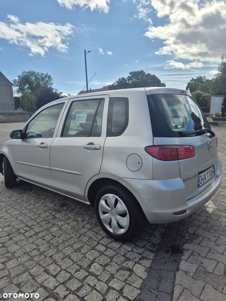 Mazda 2 - 4