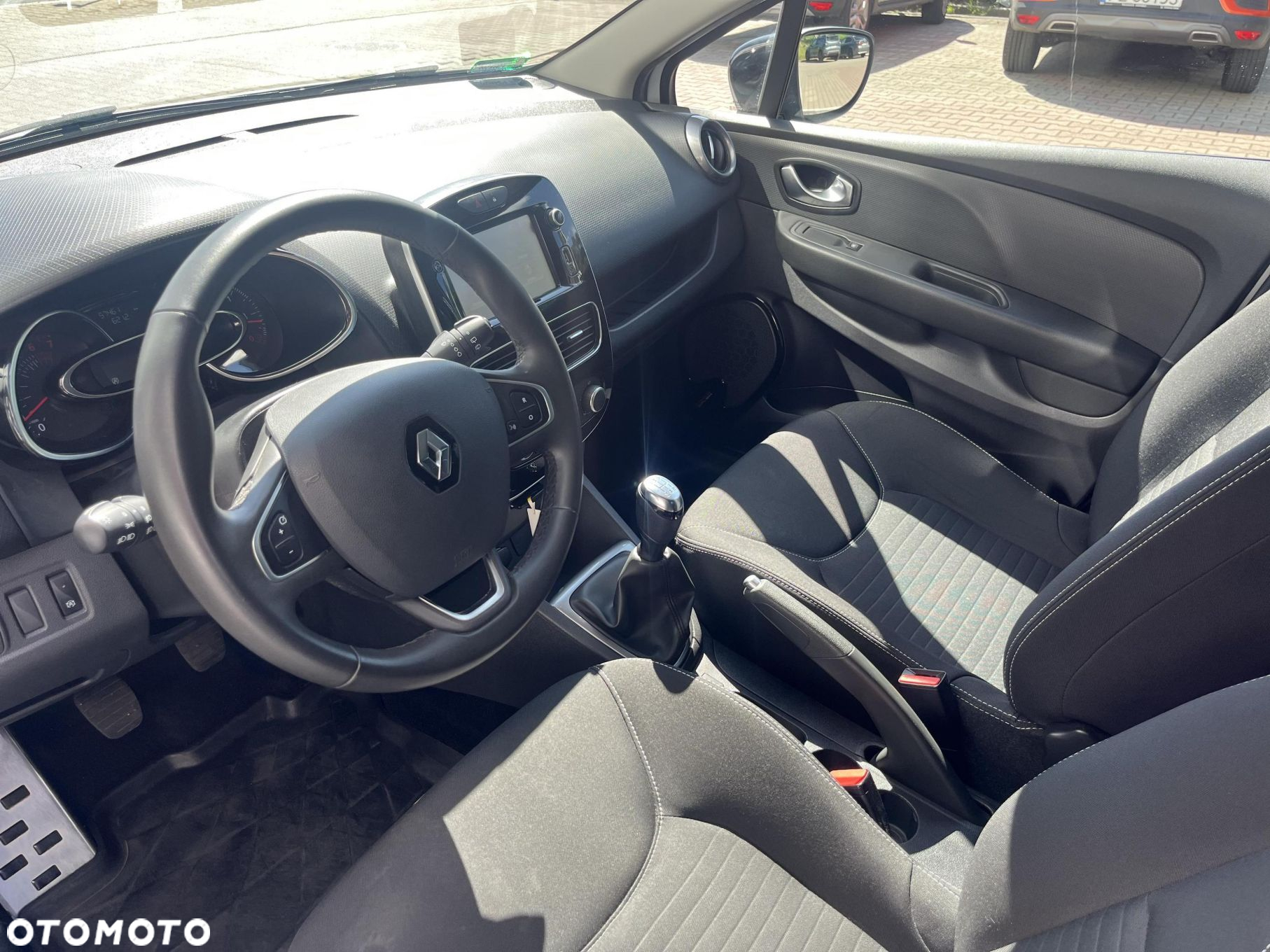 Renault Clio 0.9 Energy TCe Limited EU6 - 9