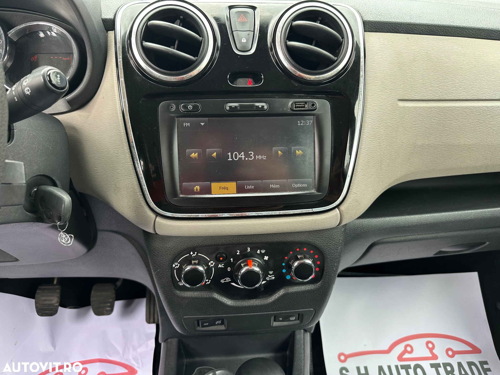 Dacia Lodgy 1.5 dCi 90 CP Stepway - 7