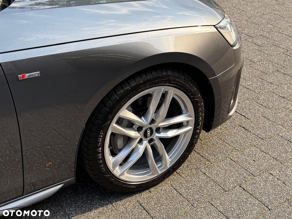Audi A4 Limousine - 11