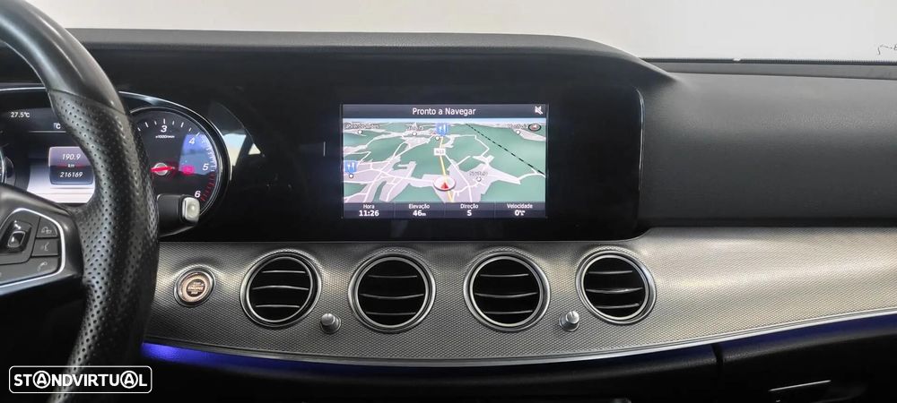Mercedes-Benz E 220 d Avantgarde - 28
