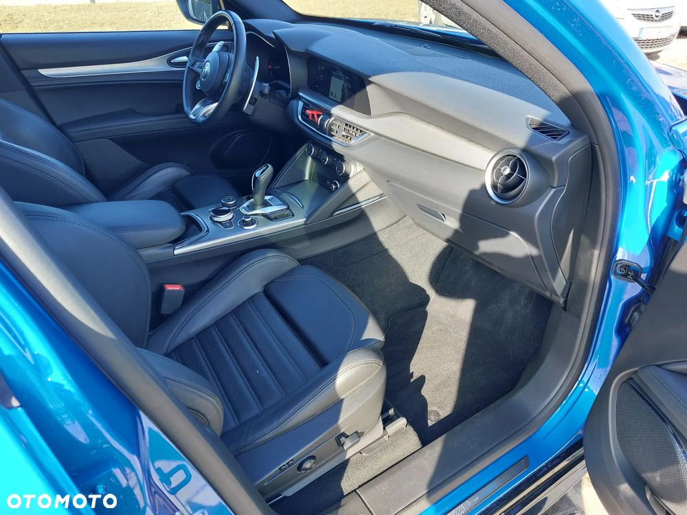 Alfa Romeo Stelvio 2.0 Turbo Veloce Q4 - 14