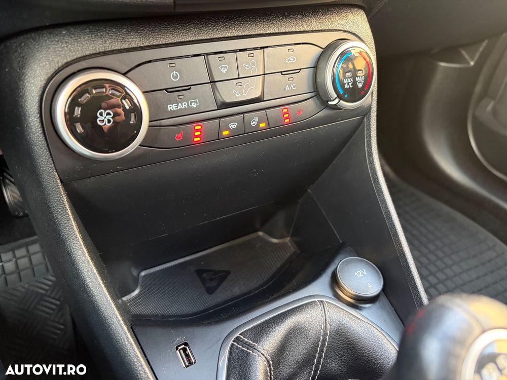 Ford Fiesta 1.0 EcoBoost mHEV Trend Connected - 22