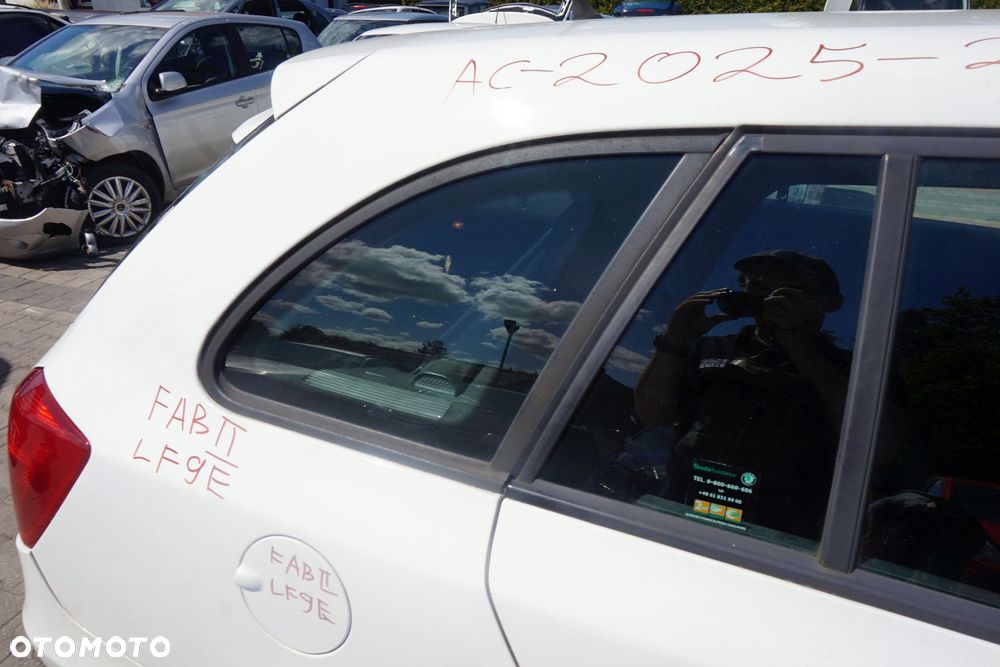 SZYBA KAROSERYJNA TYLNA PRAWA BOCZNA FABIA II 545 LIFT KOMBI 5J9845298K SKODA 2010-2014 - 3