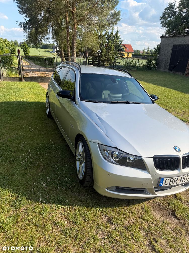 BMW Seria 3 330d - 3