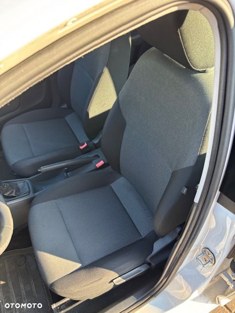 Skoda RAPID Spb 1.2 TSI Active - 8