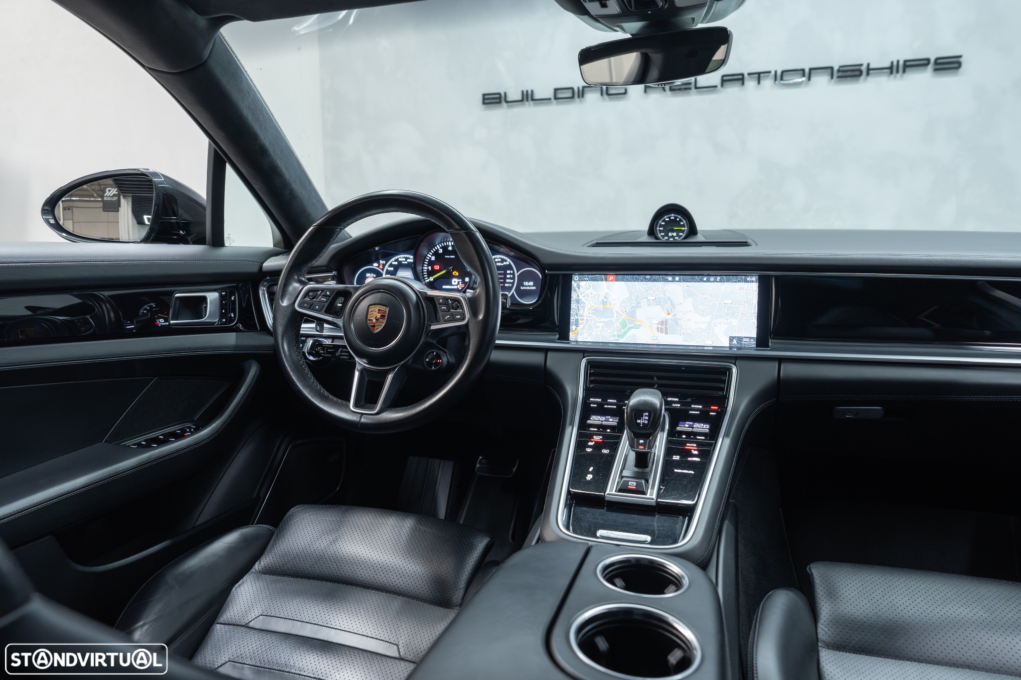 Porsche Panamera Sport Turismo 4 E-Hybrid - 18