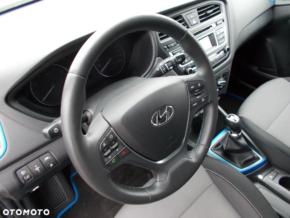 Hyundai i20 1.2 Passion Plus - 20