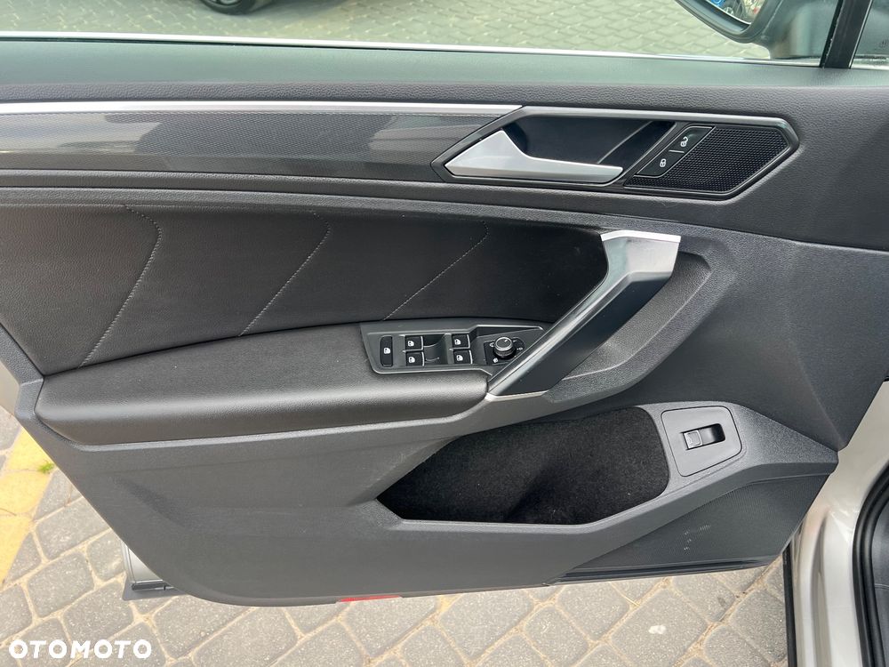Volkswagen Tiguan - 17
