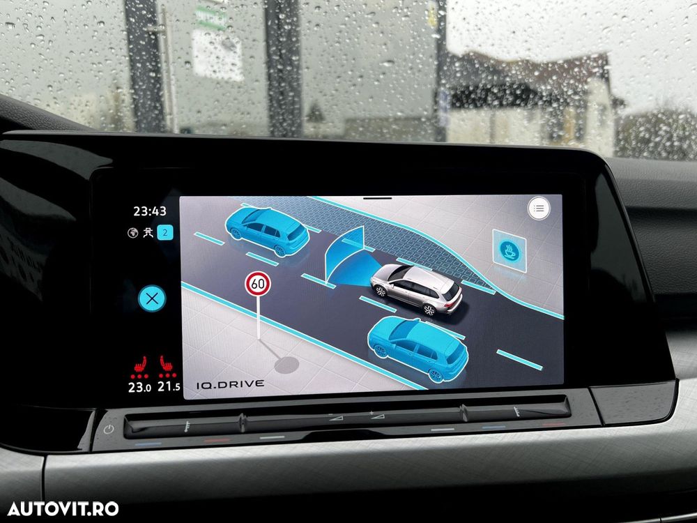 Volkswagen Golf - 24