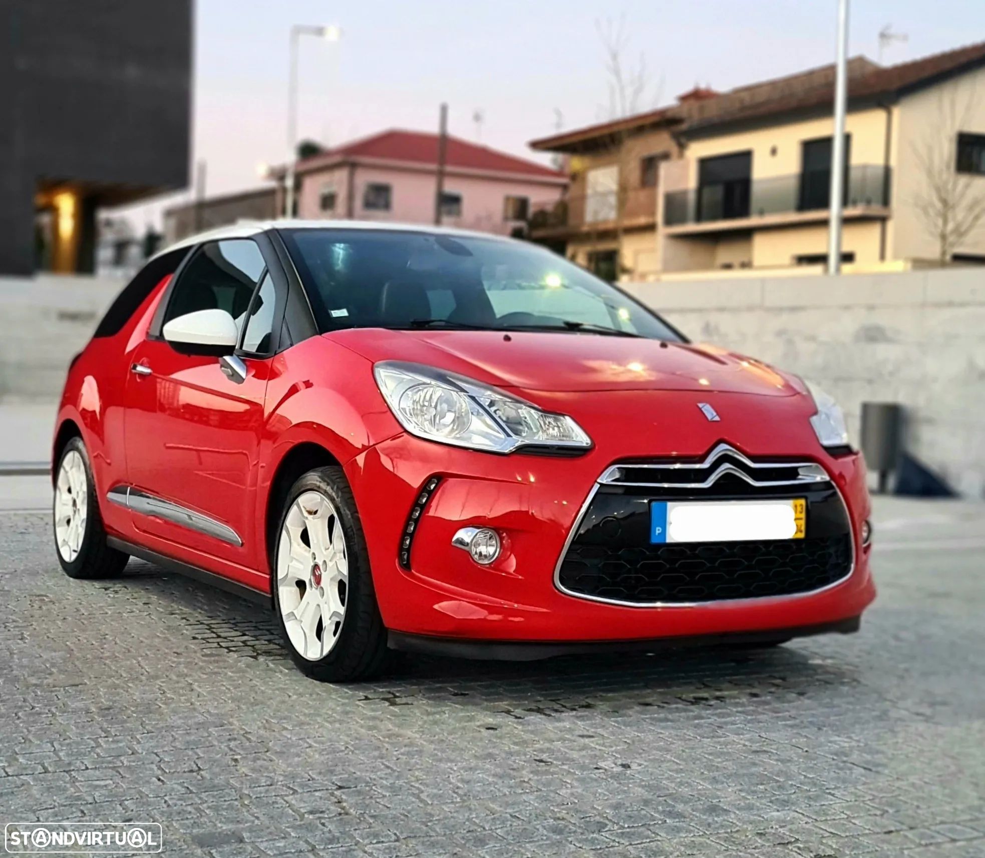 Citroën DS3 1.6 e-HDi So Chic - 1