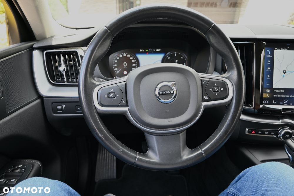 Volvo XC 60 D4 Geartronic Momentum - 30