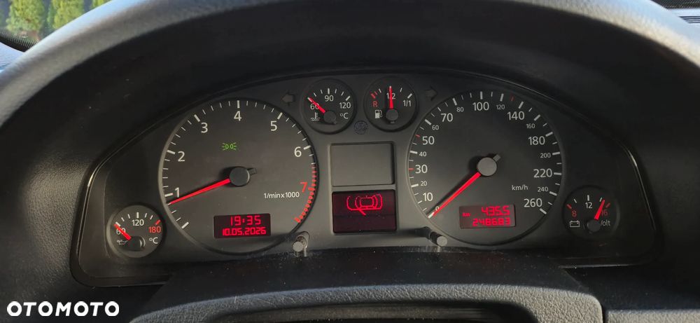 Audi A6 Limousine 2.4 - 14