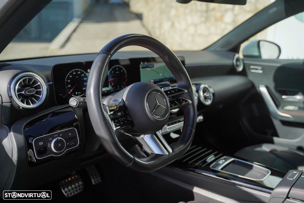 Mercedes-Benz A 180 d AMG Line Aut. - 37