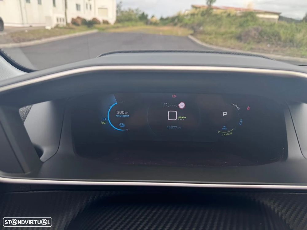 Peugeot e-208 Allure Pack - 21