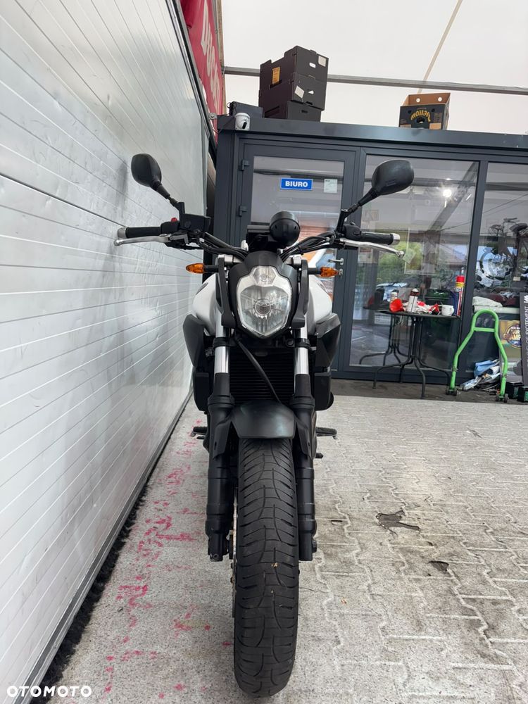 Yamaha MT - 25