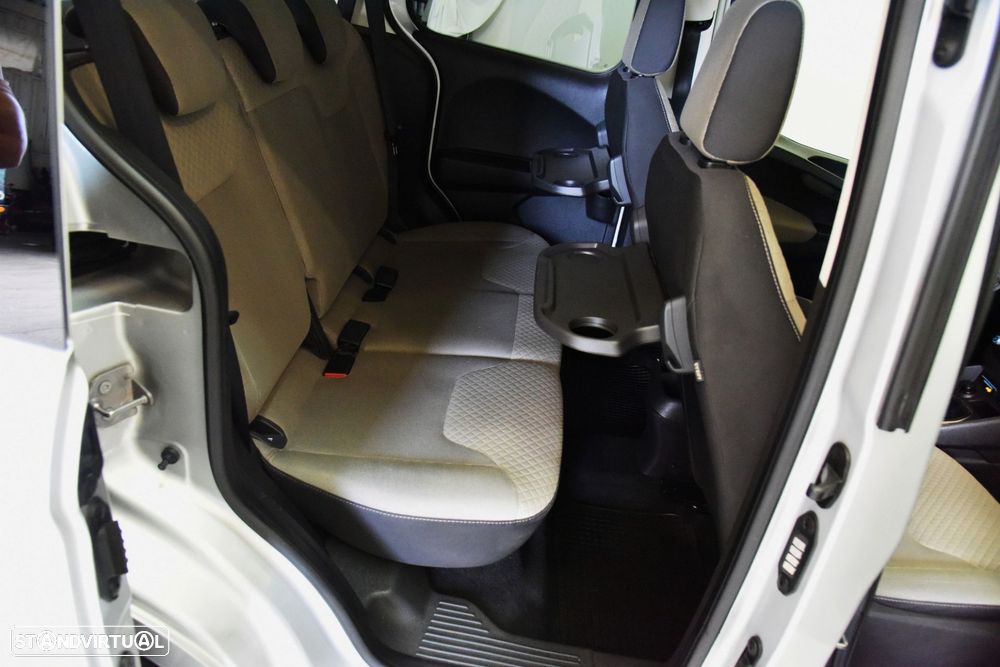 Ford Tourneo Courier 1.0 EcoBoost Titanium - 15