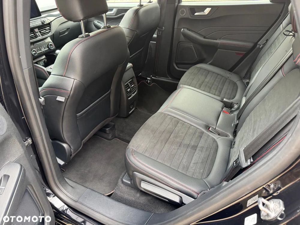 Ford Kuga 1.5 EcoBoost FWD ST-Line X - 9