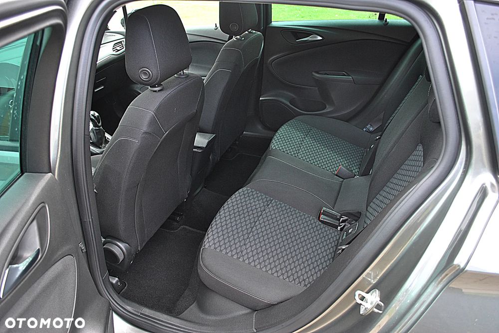 Opel Astra 1.2 T Business Elegance S&S - 10