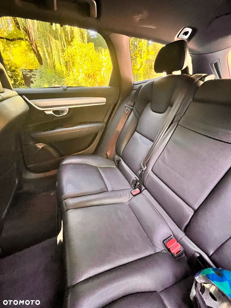 Volvo V90 D4 Momentum - 4