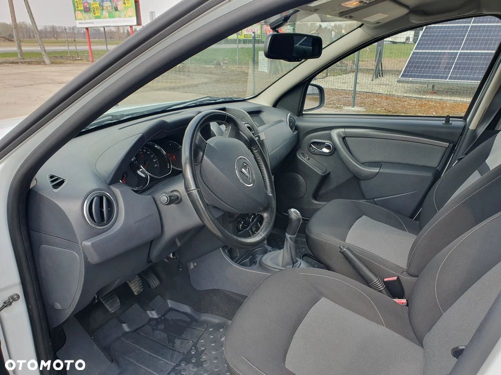 Dacia Duster SCe 115 4x2 Laureate - 10