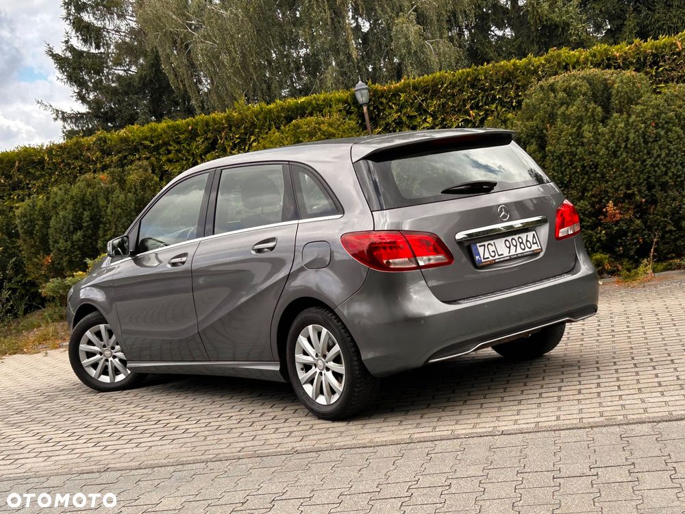 Mercedes-Benz Klasa B 180 7G-DCT Style - 4