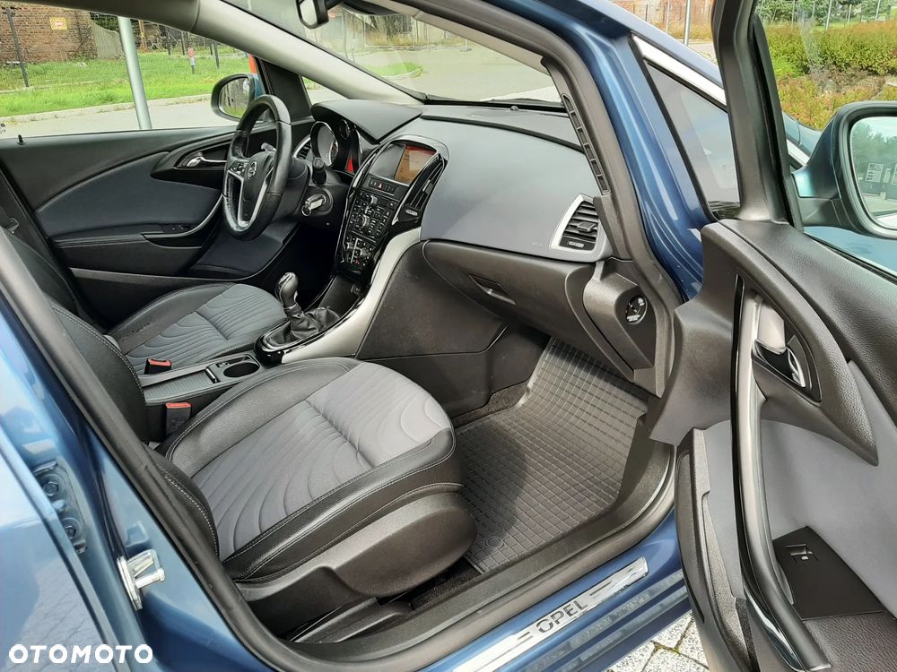Opel Astra 1.4 Turbo Exklusiv - 13