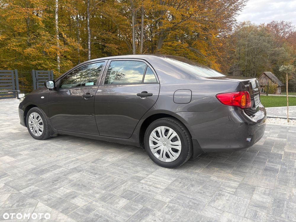 Toyota Corolla 1.6 2010 - 12