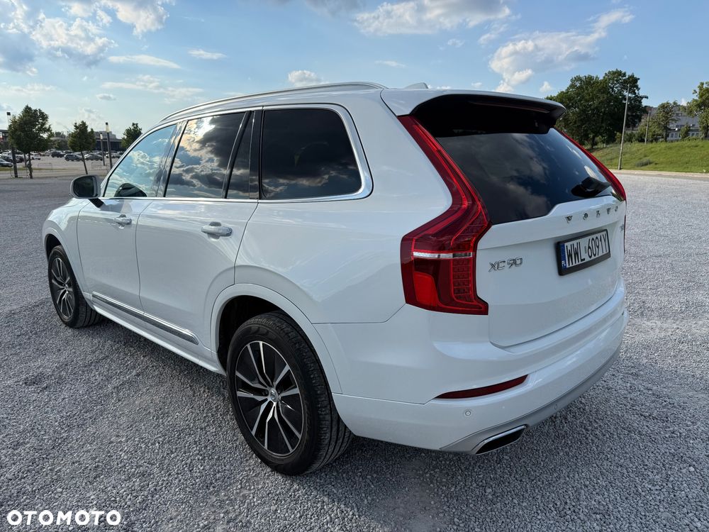 Volvo XC 90 B5 D AWD Geartronic Momentum Pro - 4