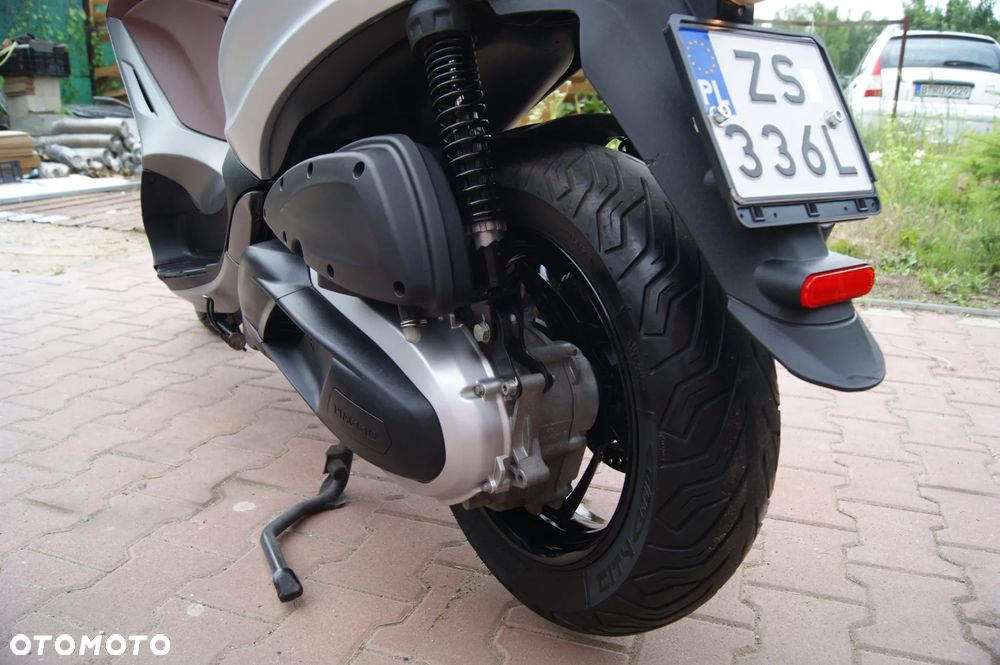 Piaggio Beverly - 19