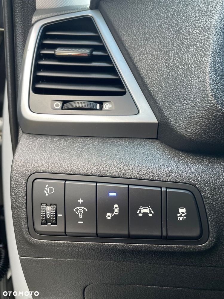 Hyundai Tucson blue 1.7 CRDi 2WD DCT Advantage - 24