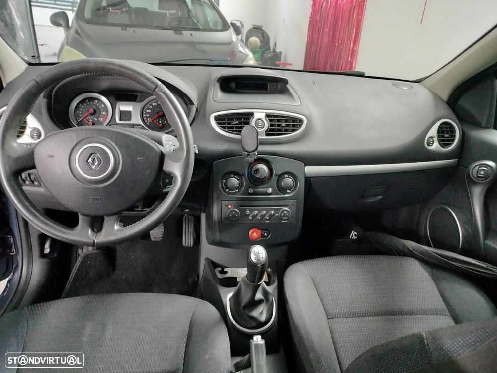 Renault Clio - 3