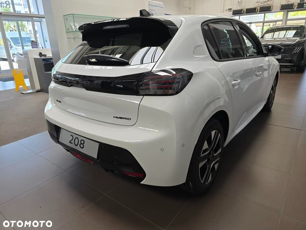Peugeot 208 - 4