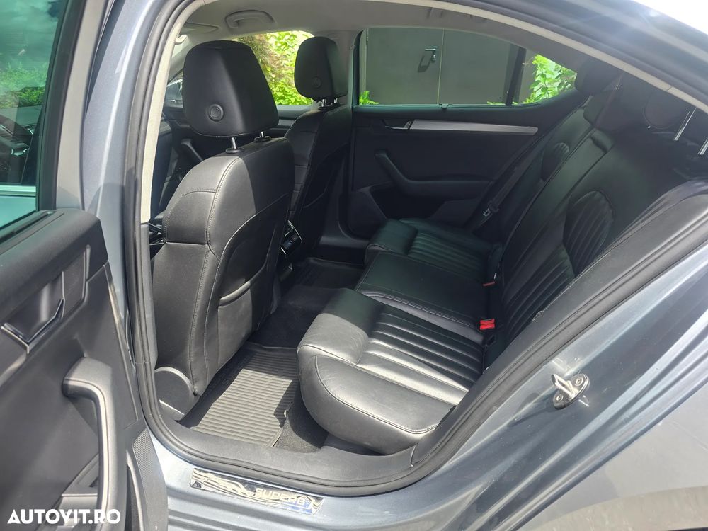 Skoda Superb 2.0 TDI DSG 4X4 Style - 6