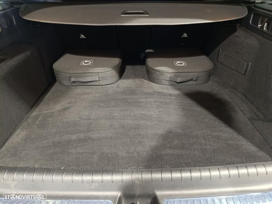 Mercedes-Benz C 300 e T 9G-TRONIC AMG Line - 9