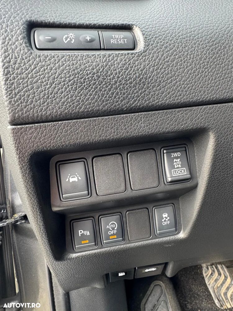 Nissan Qashqai 1.6 DCI TEKNA - 13