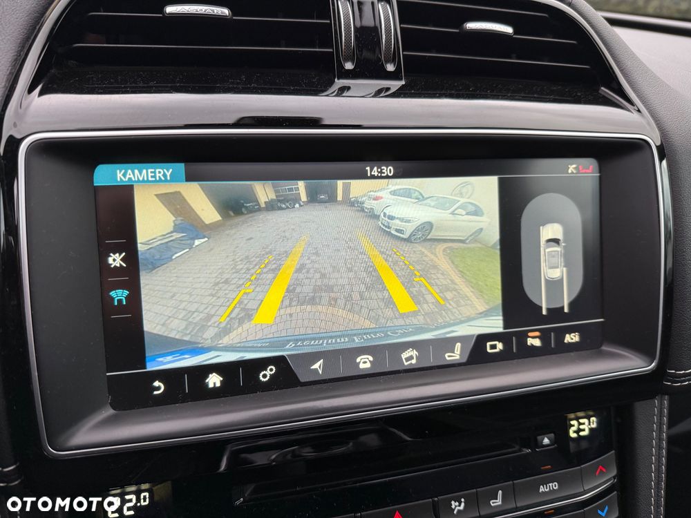 Jaguar F-Pace 30d AWD R-Sport - 29