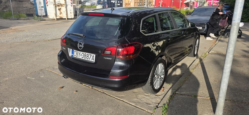 Opel Astra 1.6 T Sport - 2
